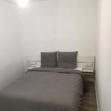 Joli Chaleureux Proche Des Transports Pour Acces Rapide Au Vieux Port Apartment